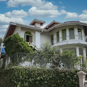 Hanthana Breeze Hotel